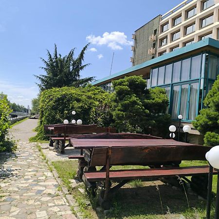 Hotel Carpati Baia Mare Exterior foto