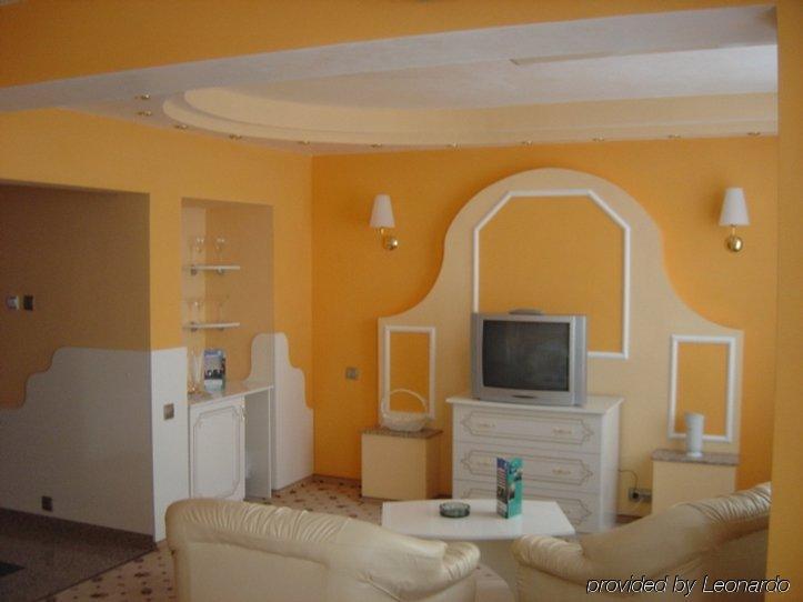 Hotel Carpati Baia Mare Quarto foto