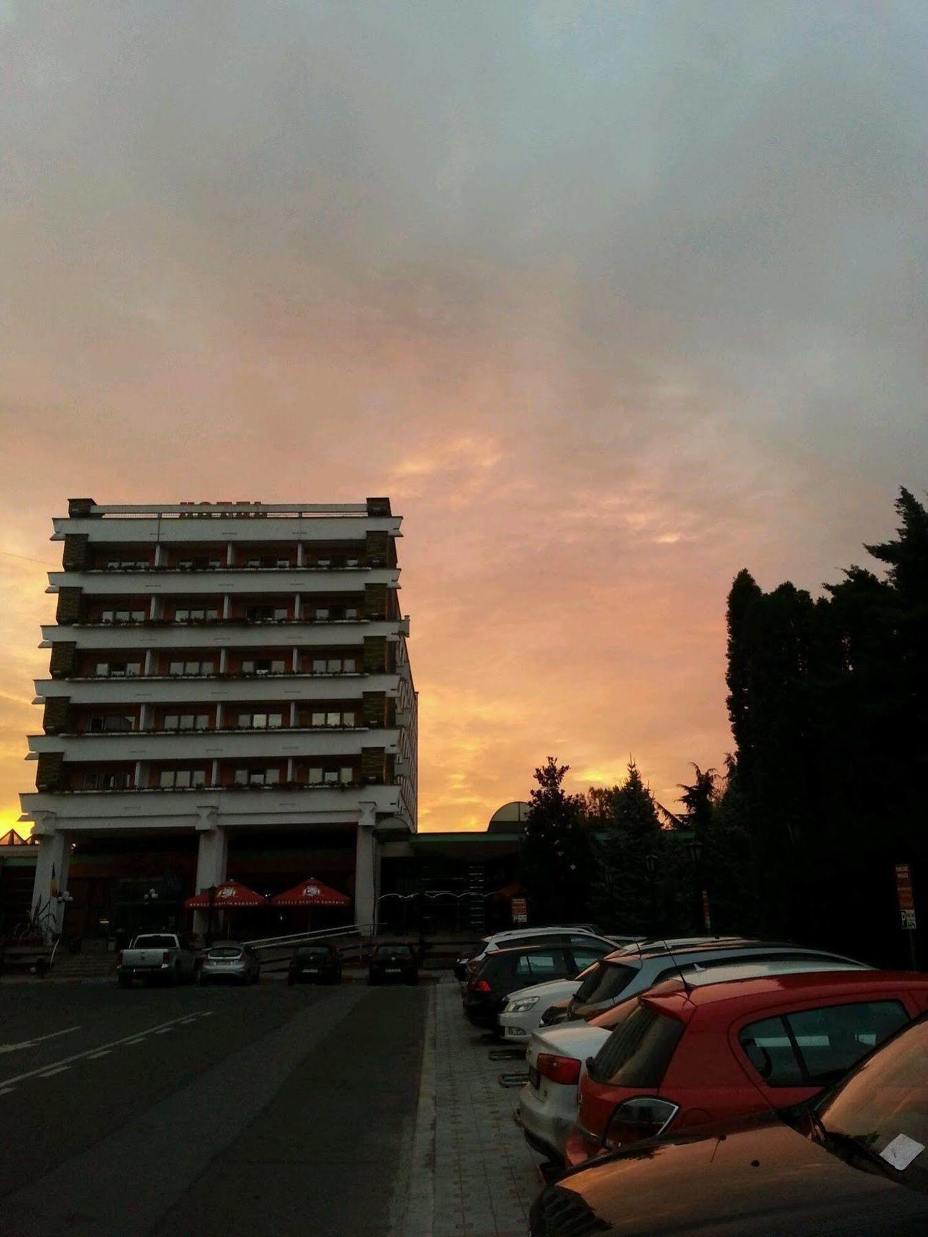 Hotel Carpati Baia Mare Exterior foto